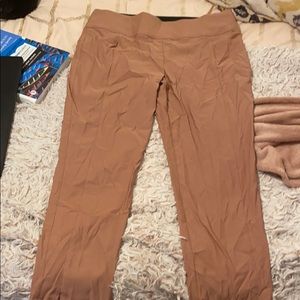 Stretch work pants in salmon color